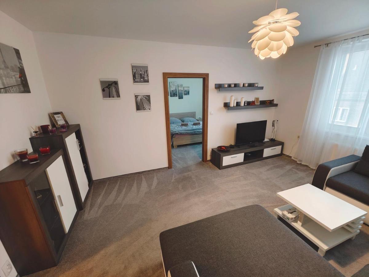 Apartman V Centru Karlovy Vary Extérieur photo